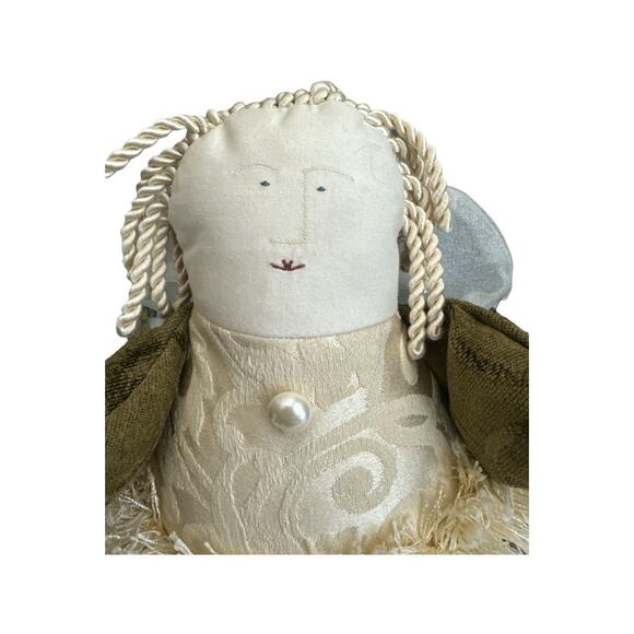 Vintage Woof & Poof Silent Night Angel Doll - Picture 3 of 9